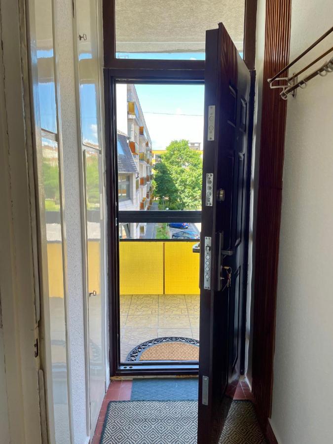 Appartement Nosztalgia Apartman à Veszprém Extérieur photo