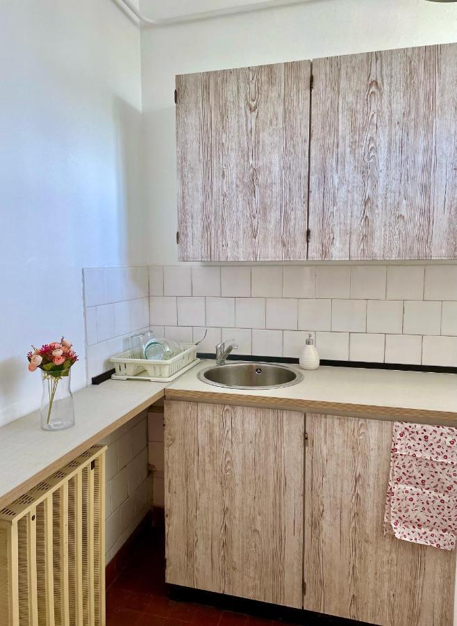 Appartement Nosztalgia Apartman à Veszprém Extérieur photo