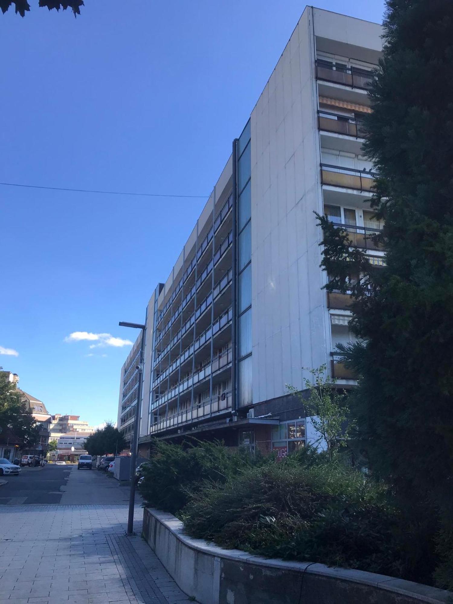 Appartement Nosztalgia Apartman à Veszprém Extérieur photo